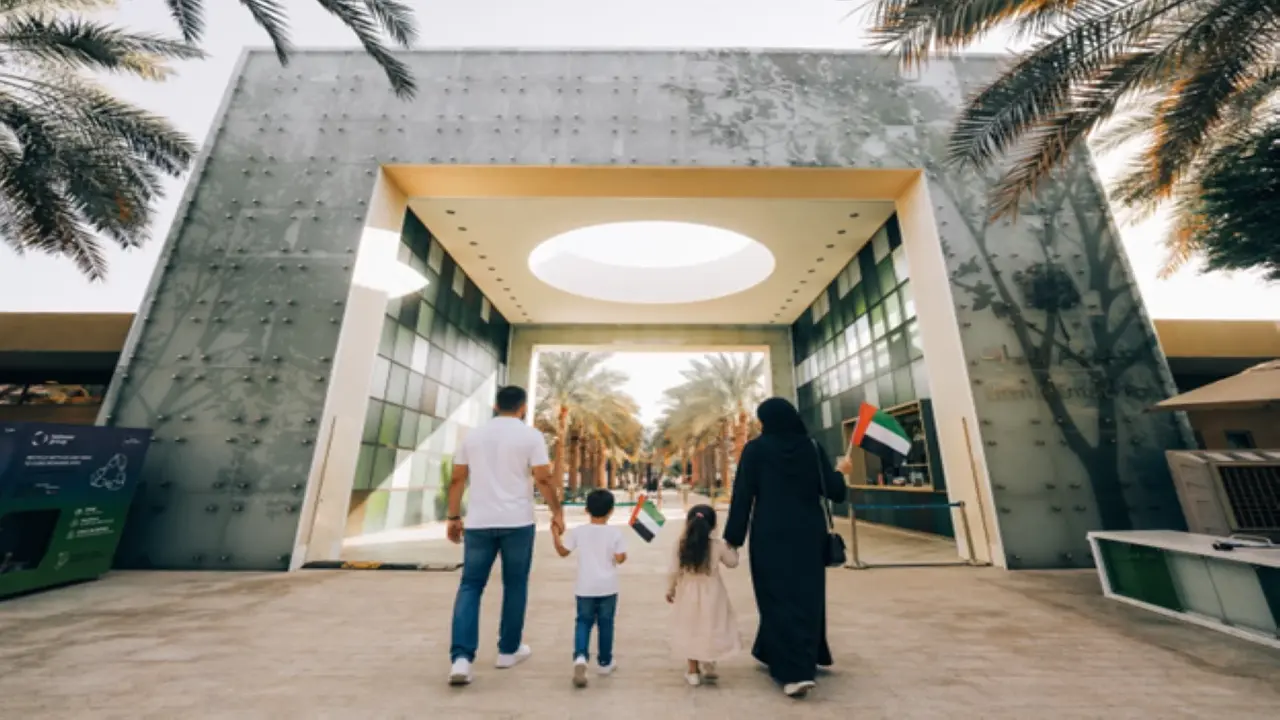 410 آلاف زائر يستكشفون حديقة أم الإمارات في أبوظبي هذا الموسم